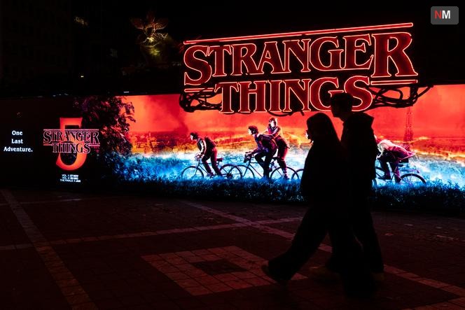 Lors d’un événement promotionnel, la veille de la sortie de la saison 5 de « Stranger Things » sur la plateforme Netflix, à Bruxelles, le 26 novembre 2025. 